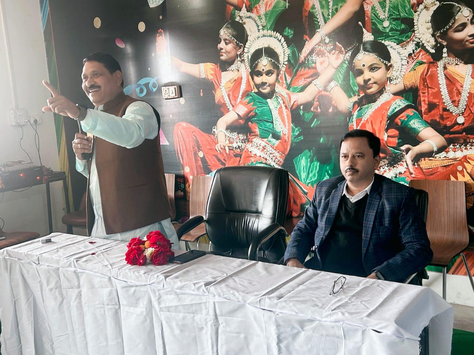 Shri Shiv Prasad Yadav